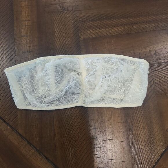 Urban Outfitters x Kimchi Blue ivory lace bandeau - Picture 1 of 4
